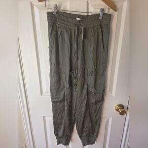 Aerie Women's Cargo Pants M Military Green Lightweight NWT $55 100% Cotton